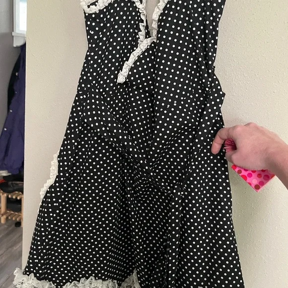 Adorable custom goth lolita apron dress with unique hem bear pockets - Picture 2 of 16